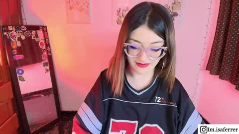 Snapshot of isaferrer06 chatting on 12/22/25, 03:25 Isabella Ferrer online show from 12/22/25, 03:25