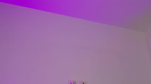 Snapshot of isahilton1 chatting on 01/31/26, 07:11 Isabella Hilton online show from 01/31/26, 07:11