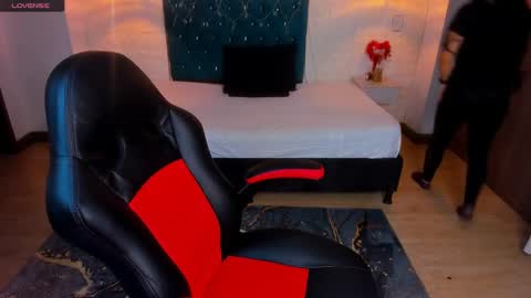 Snapshot of isarogers_dl chatting on 03/12/25, 10:48 isabel online show from 03/12/25, 10:48