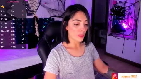 Snapshot of isarogers_dl chatting on 10/19/25, 06:19 isabel online show from 10/19/25, 06:19