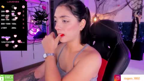 Snapshot of isarogers_dl chatting on 10/28/25, 05:48 isabel online show from 10/28/25, 05:48