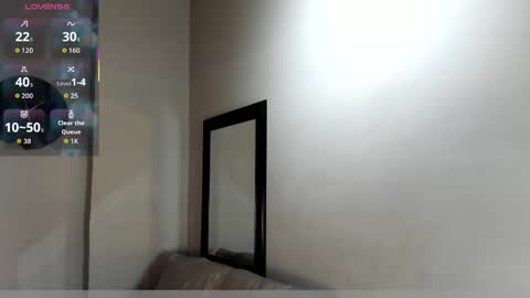 I S A  S AN D E R S  online show from 11/30/25, 07:29