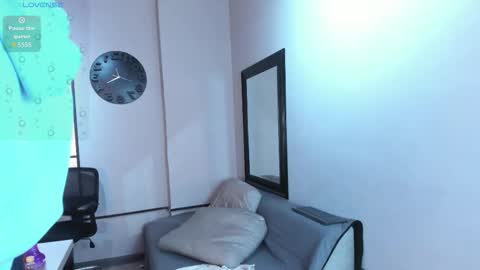 I S A  S AN D E R S  online show from 12/22/25, 07:11