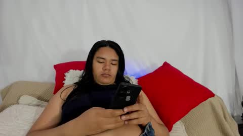 Snapshot of isbelljhs chatting on 02/19/26, 02:40 Lumi bellx online show from 02/19/26, 02:40