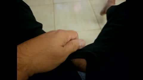 Snapshot of iscrewinutibolt chatting on 01/12/25, 11:28 Carlos online show from 01/12/25, 11:28