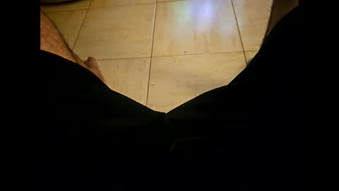 Snapshot of iscrewinutibolt chatting on 09/17/25, 09:55 Carlos online show from 09/17/25, 09:55