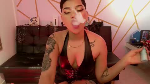 isabela online show from 09/23/25, 06:49