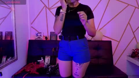 isabela online show from 12/04/25, 03:38