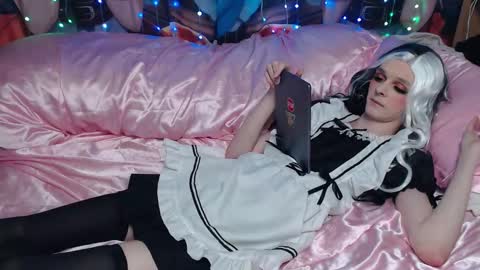 Snapshot of iselestias chatting on 01/15/26, 10:46 Sele online show from 01/15/26, 10:46