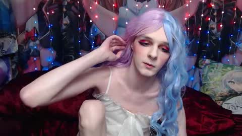 Snapshot of iselestias chatting on 02/15/26, 10:17 Sele online show from 02/15/26, 10:17