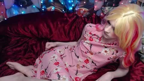 Snapshot of iselestias chatting on 02/18/26, 09:33 Sele online show from 02/18/26, 09:33