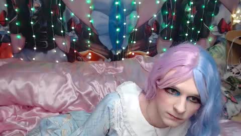 Snapshot of iselestias chatting on 03/16/26, 10:14 Sele online show from 03/16/26, 10:14