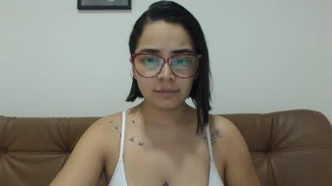 Emma online show from 09/23/25, 03:20