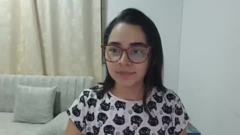 Emma online show from 03/07/26, 03:47