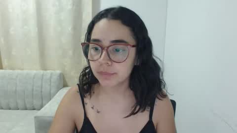 Emma online show from 05/10/26, 03:44