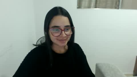 Emma online show from 06/08/26, 02:01