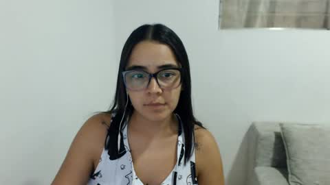 Emma online show from 06/25/26, 03:17