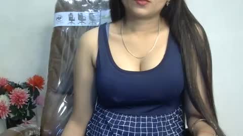 Snapshot of ishika_ishu chatting on 10/06/25, 03:48 ishika_ishu online show from 10/06/25, 03:48