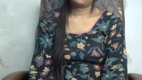 Snapshot of ishika_ishu chatting on 10/17/25, 05:37 ishika_ishu online show from 10/17/25, 05:37