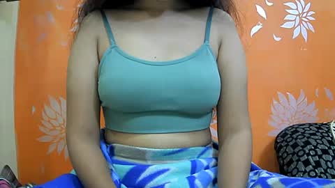 ishika_singh_ online show from 12/16/24, 02:25