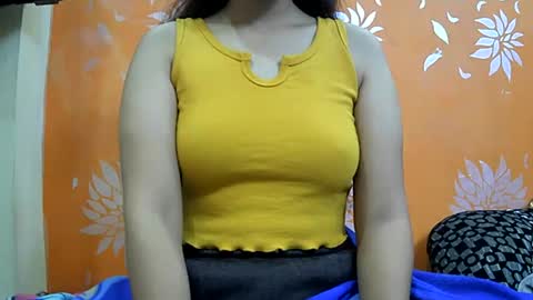 ishika_singh_ online show from 02/02/25, 01:45
