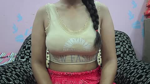 Snapshot of ishika_singh_ chatting on 06/18/26, 02:01 ishika_singh_ online show from 06/18/26, 02:01