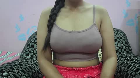 Snapshot of ishika_singh_ chatting on 06/21/26, 01:52 ishika_singh_ online show from 06/21/26, 01:52