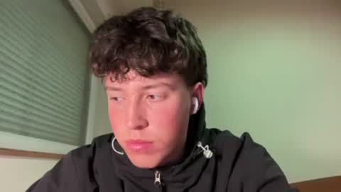 Snapshot of isiah2841 chatting on 03/18/26, 10:13 isiah online show from 03/18/26, 10:13