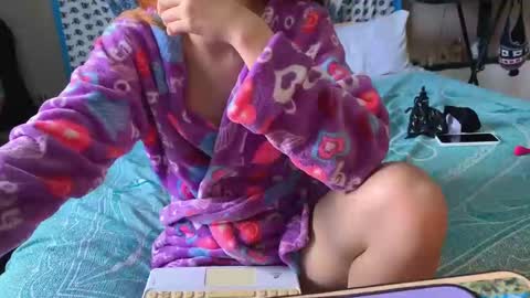 Isis  Alan online show from 11/11/25, 03:34