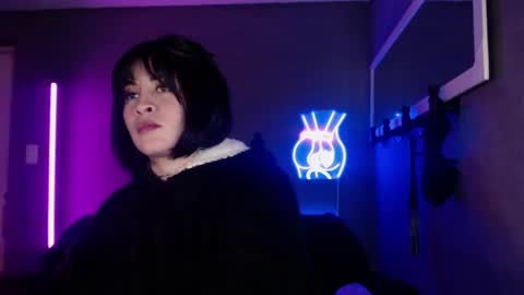 Snapshot of isis_diosa chatting on 02/01/25, 02:13 Ana Maria online show from 02/01/25, 02:13