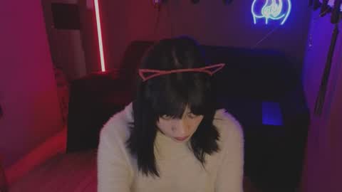 Snapshot of isis_diosa chatting on 11/24/25, 01:49 Ana Maria online show from 11/24/25, 01:49