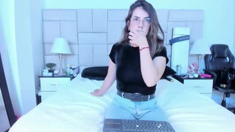 Pauli online show from 10/31/25, 08:21