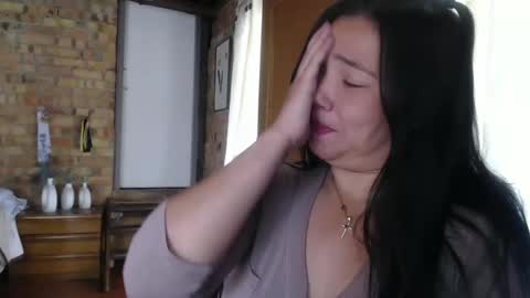 isis online show from 11/16/25, 02:55