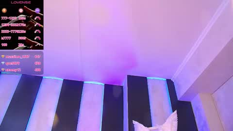 Snapshot of isis_queen_xxx chatting on 11/09/25, 03:10 Isis online show from 11/09/25, 03:10