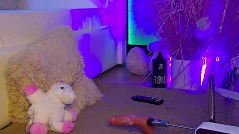 Snapshot of isis_queen_xxx chatting on 11/27/25, 03:25 Isis online show from 11/27/25, 03:25