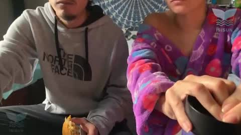 Snapshot of isissun03 chatting on 01/06/26, 12:53 Isis SUN online show from 01/06/26, 12:53