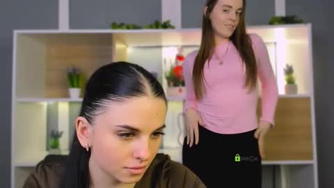 isla_dior online show from 02/23/26, 05:54