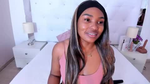 Vanessa online show from 11/12/25, 11:21