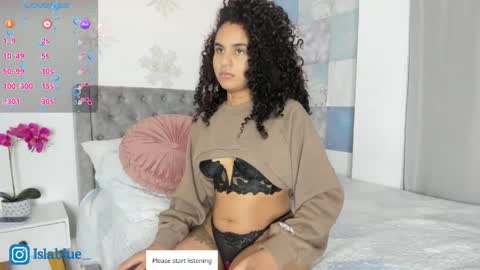 Isla Blue online show from 04/16/26, 02:45