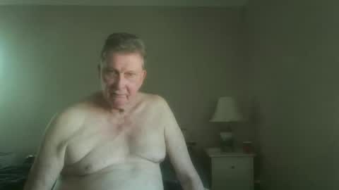 Snapshot of island625103 chatting on 06/13/26, 09:24 island625103 online show from 06/13/26, 09:24