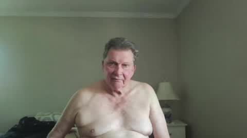 Snapshot of island625103 chatting on 07/17/26, 06:35 island625103 online show from 07/17/26, 06:35
