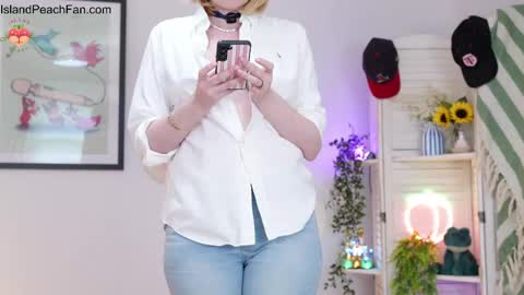 Lou  Peaches online show from 04/26/26, 12:58