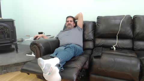Snapshot of islandguy70 chatting on 12/27/24, 07:14 Jim online show from 12/27/24, 07:14