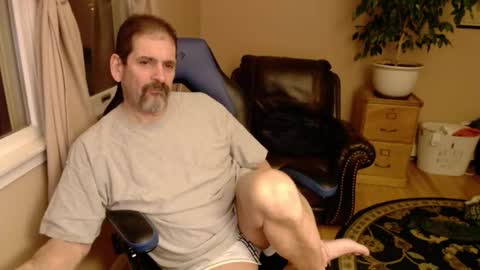 Snapshot of islandguy70 chatting on 02/28/25, 12:43 Jim online show from 02/28/25, 12:43