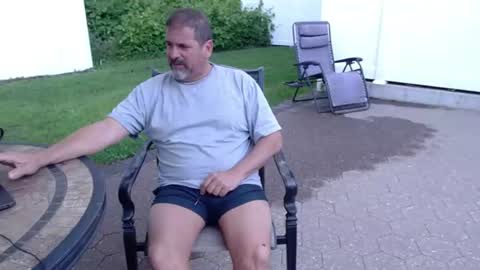 Snapshot of islandguy70 chatting on 06/20/26, 10:18 Jim online show from 06/20/26, 10:18