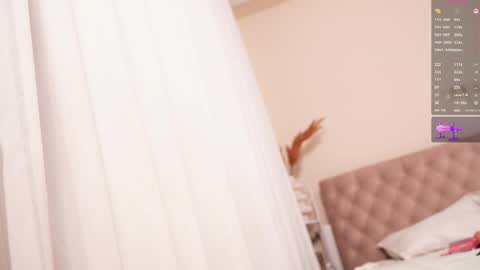 Snapshot of islandladies chatting on 05/23/26, 04:44 Im Eva Lovense is activeThere are legends that in this room all your wishes can come true Private is Open online show from 05/23/26, 04:44