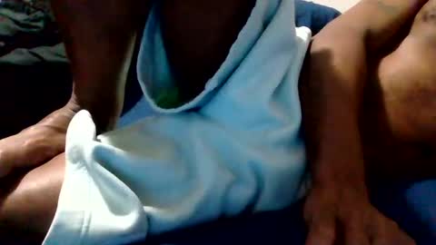 islandmaker online show from 10/17/25, 08:50