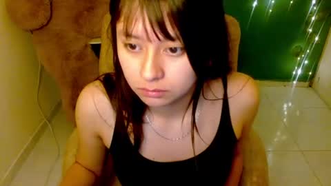 Snapshot of islarose764504 chatting on 06/18/26, 01:37 islarose764504 online show from 06/18/26, 01:37