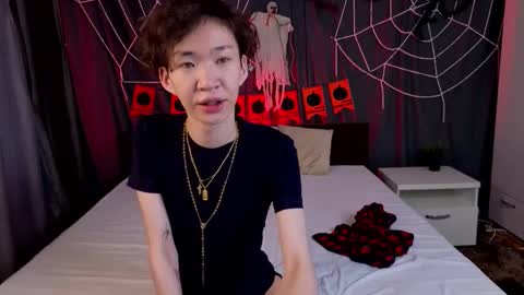 Snapshot of islendtakumi chatting on 10/30/25, 05:31 Takumi online show from 10/30/25, 05:31