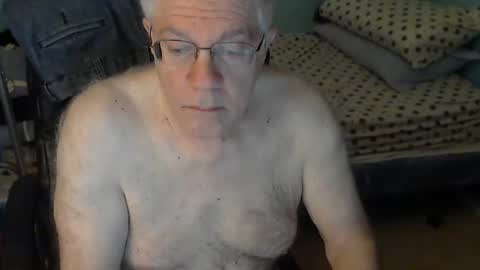 Snapshot of islesman22 chatting on 12/24/24, 11:17 islesman22 online show from 12/24/24, 11:17